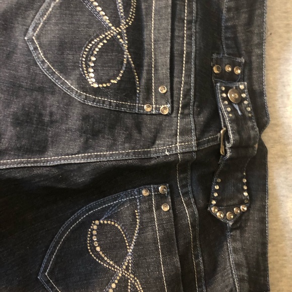Cropped Bermuda  jean shorts - Picture 5 of 5